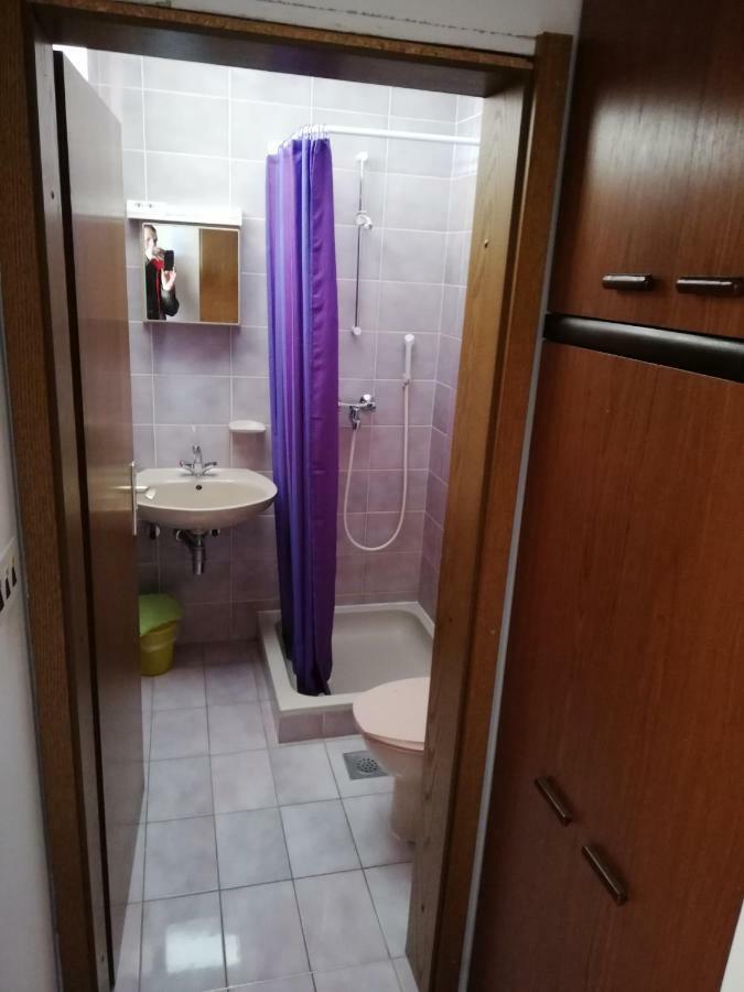 Hotel Sobe Apartma Galic Novi Vinodolski Esterno foto